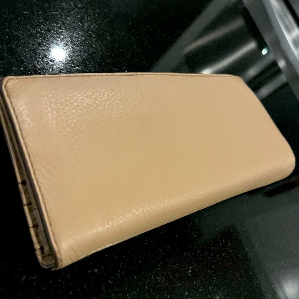 Marc Jacobs Wallet - Picture 3 of 5